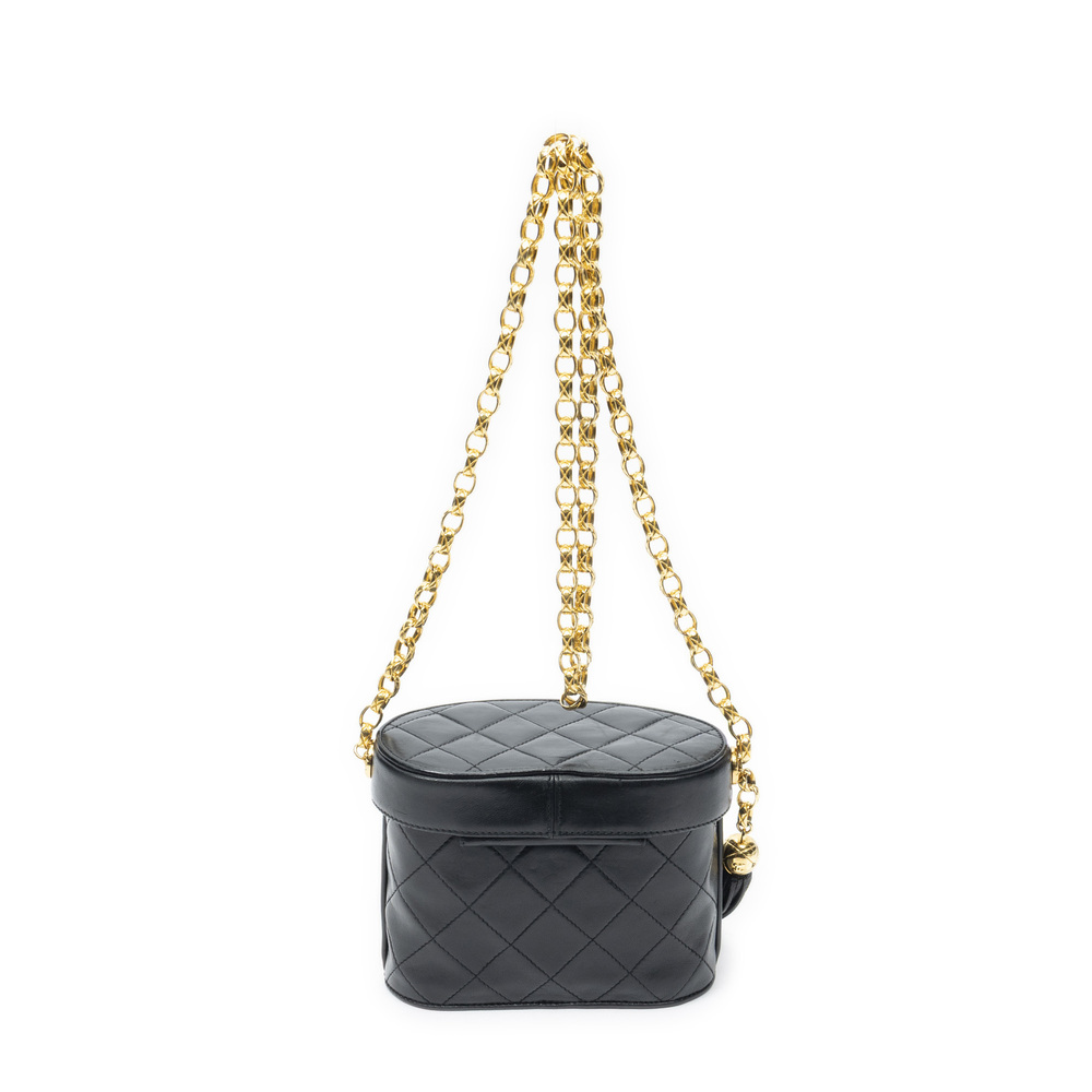 Chanel CC Tassle Mini Bucket Bag - Picture 5 of 11